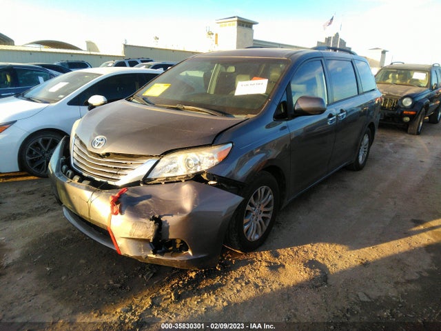 2015 Toyota Sienna, VIN: 5TDYK3DC5FS591421