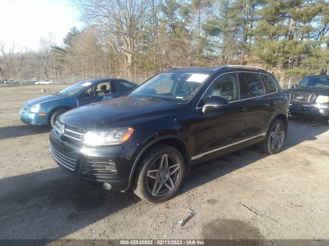 Volkswagen Touareg Lux 2012 WVGFK9BP1CD003159 Image 2