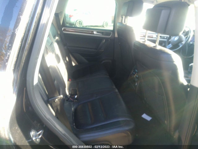 Volkswagen Touareg Lux 2012 WVGFK9BP1CD003159 Image 9