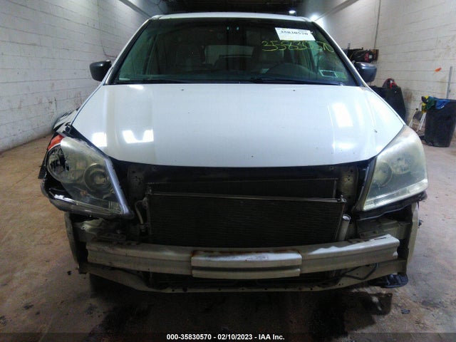 2008 HONDA ODYSSEY LX VIN: 5FNRL38228B114021