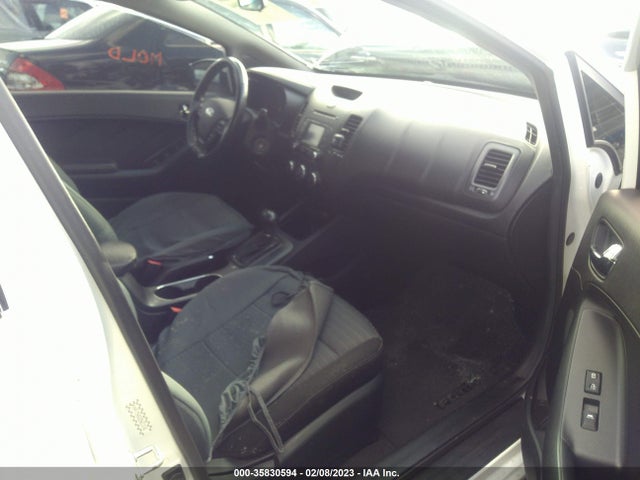 KIA Forte 5-door Ex 2016 KNAFX5A82G5633102 Image 5