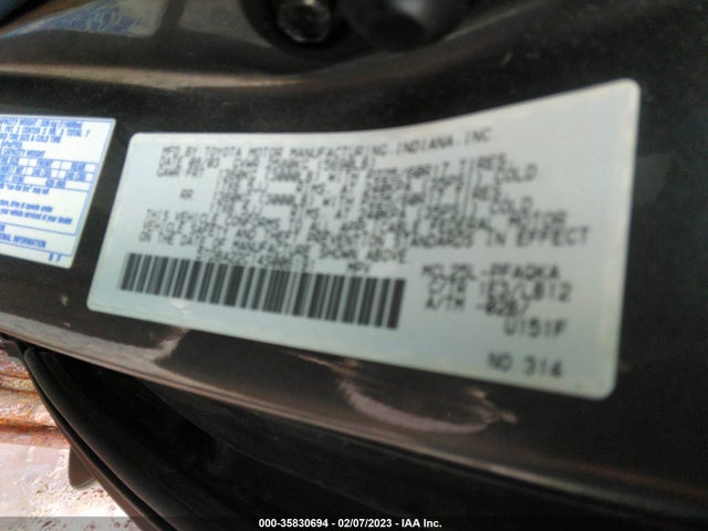 2004 TOYOTA SIENNA XLE VIN: 5TDBA22C14S006191