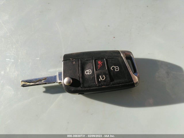 3VV2B7AXXJM095562 Volkswagen Tiguan Sel/se