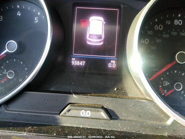 3VV2B7AXXJM095562 Volkswagen Tiguan Sel/se