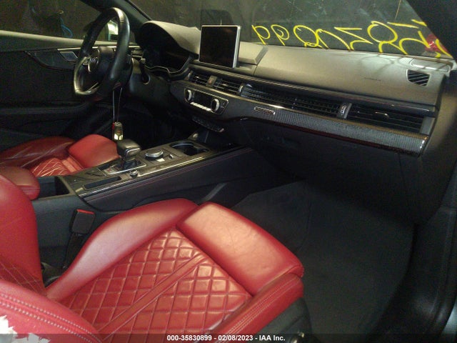 WAUC4CF51JA027271 Audi S5 Sportback Prestige