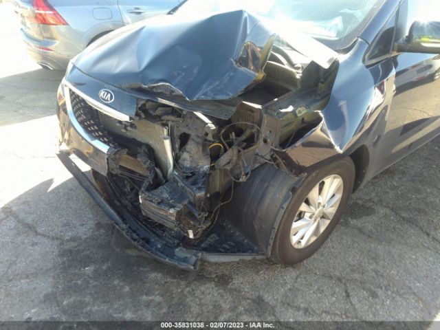 KNDMB5C14F6026636 KIA SEDONA LX