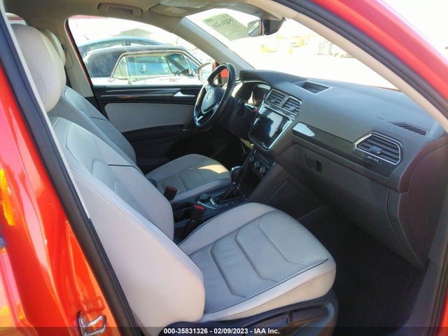 3VV4B7AX9JM113459 Volkswagen Tiguan Sel Premium