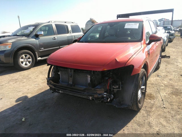 3VV4B7AX9JM113459 Volkswagen Tiguan Sel Premium