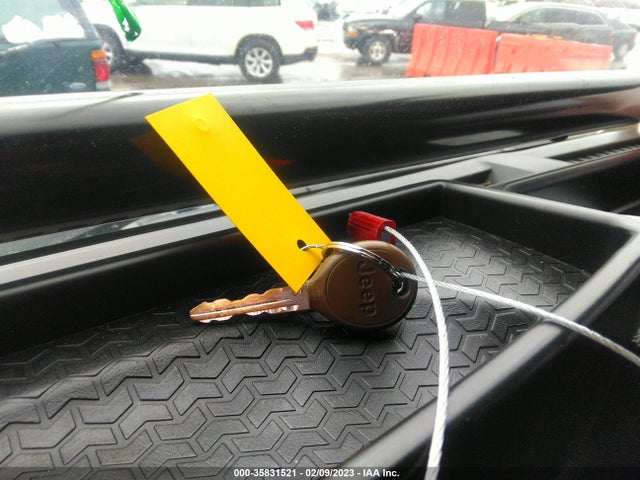 Jeep Wrangler Sport 2011 1J4AA2D13BL540888 Image 3