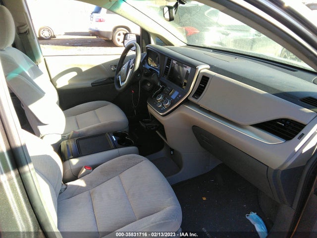 Toyota SIENNA LE 2017 5TDKZ3DC5HS858223 Image 6