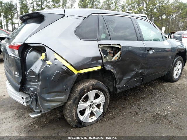 2021 Toyota RAV4, VIN: 2T3P1RFV9MC202048