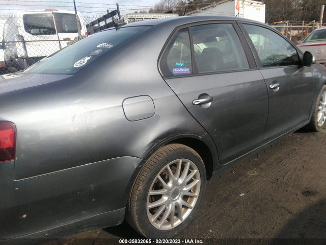2009 VOLKSWAGEN JETTA SEDAN WOLFSBURG VIN: 3VWRA71K09M017465