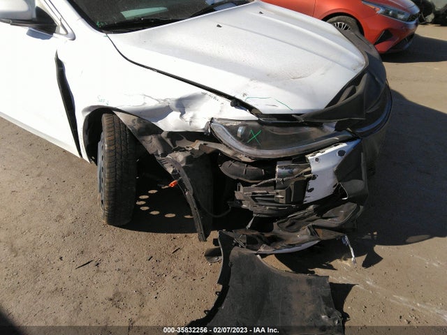 1C3CCCAB2GN112130 Chrysler 200 Limited