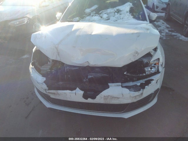 3VW4S7AJ5EM353590 Volkswagen Jetta Sedan Gli