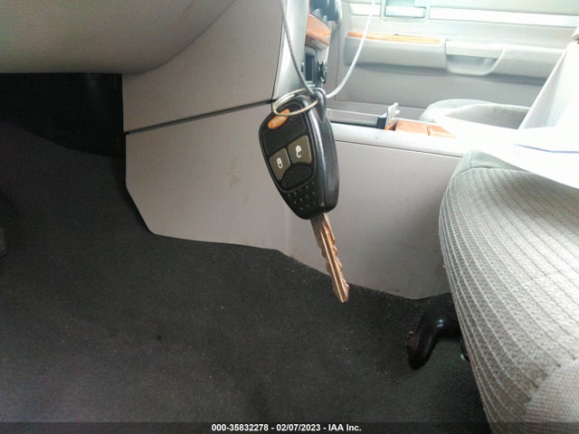 1A8HX58N18F140149 Chrysler Aspen Limited