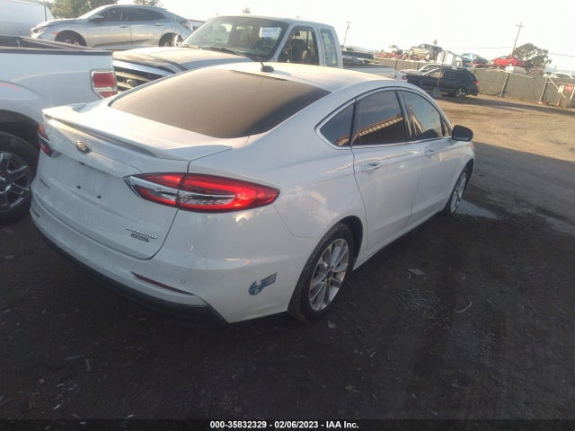 2020 Ford Fusion, VIN: 3FA6P0SU7LR251727