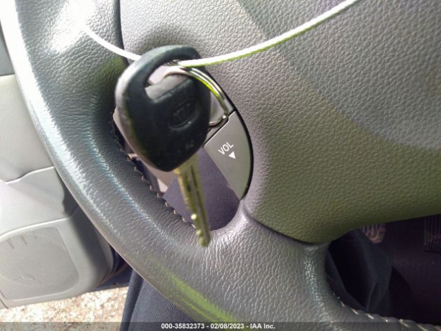 KNDMB233586238142 KIA SEDONA EX