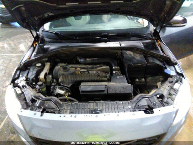 2016 Volvo V60, VIN: YV4612HK2G1006666