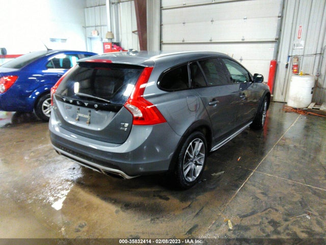 2016 Volvo V60, VIN: YV4612HK2G1006666
