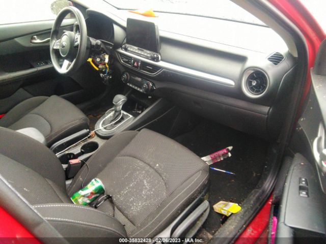 3KPF24AD2KE138288 KIA Forte Lxs