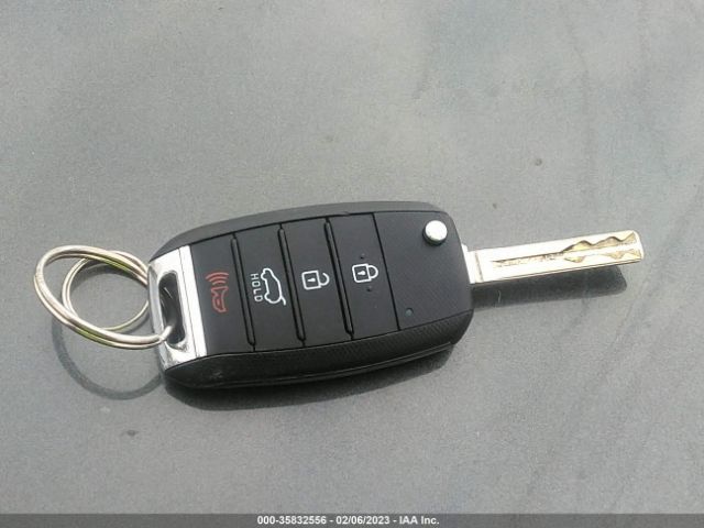 KNDPMCAC9L7639616 KIA Sportage Lx