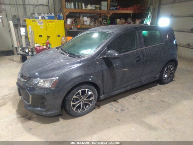 Chevrolet SONIC LT 2019 1G1JD6SB7K4125298 Image 2