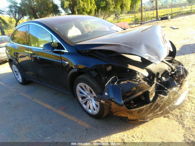 2020 Tesla Model X, VIN: 5YJXCDE27LF283980