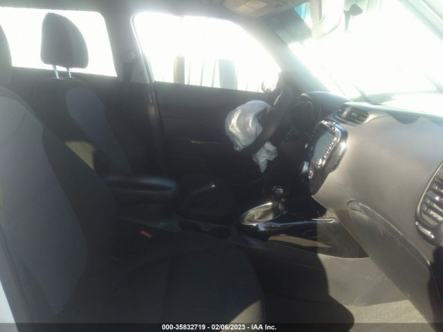 KNDJP3A53H7427073 KIA SOUL +