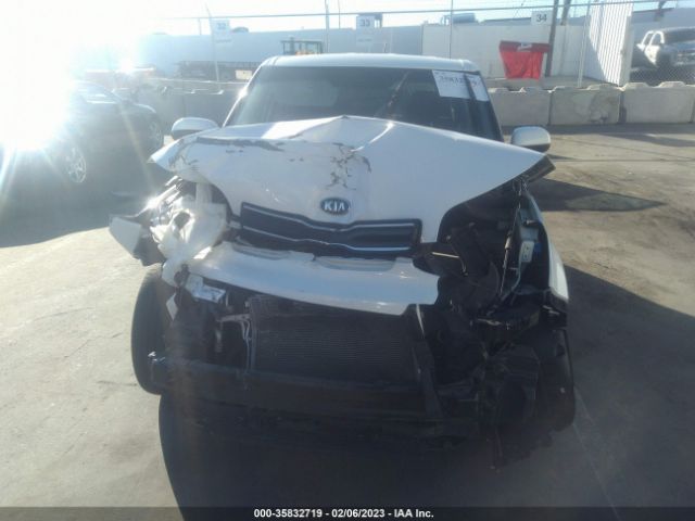 KNDJP3A53H7427073 KIA SOUL +