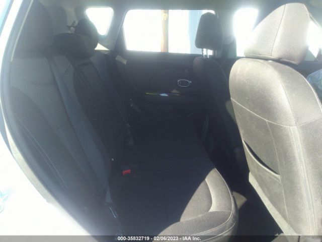 KNDJP3A53H7427073 KIA SOUL +