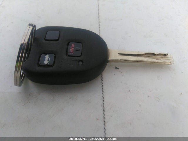 JTHBD192340090577 Lexus IS 300