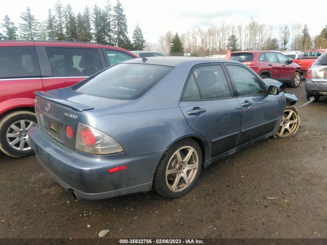 JTHBD192340090577 Lexus IS 300