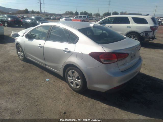 3KPFK4A76HE045860 KIA FORTE LX