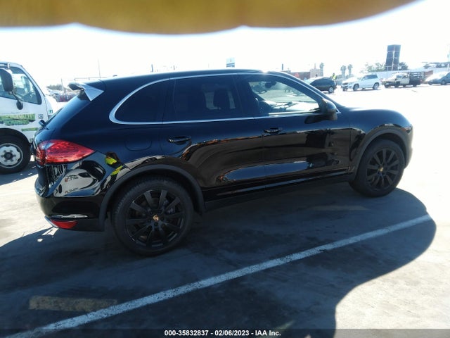 2014 Porsche Cayenne, VIN: WP1AA2A23ELA09776