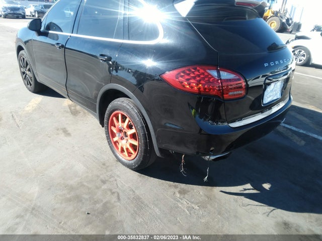 2014 Porsche Cayenne, VIN: WP1AA2A23ELA09776
