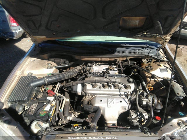 2000 HONDA ACCORD SDN LX VIN: 1HGCG5549YA044846