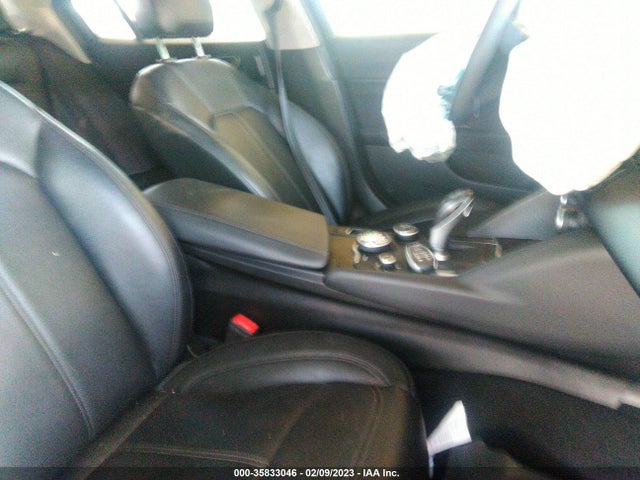 2017 Alfa Romeo Giulia, VIN: ZARFAEBN9H7562209