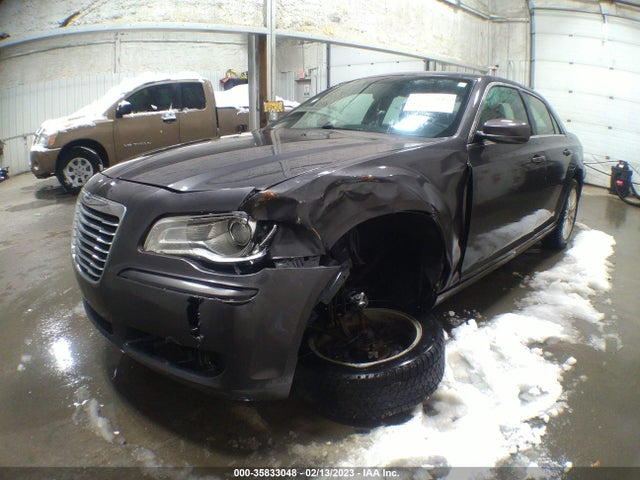 Chrysler 300 2013 2C3CCARG5DH614123 Image 2