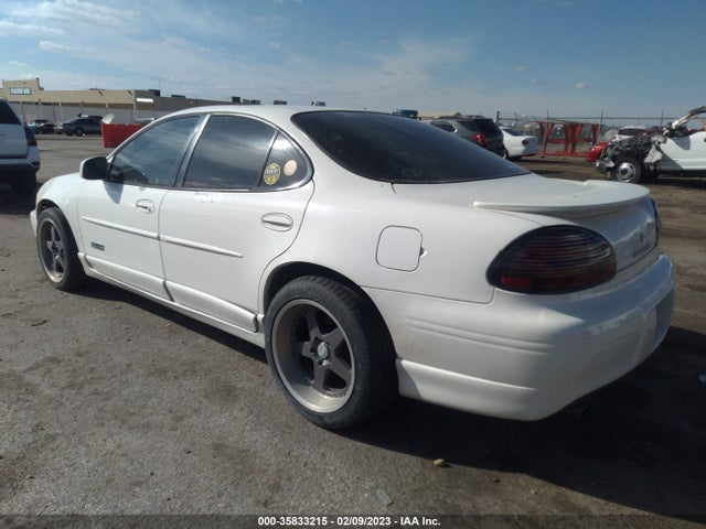 2003 PONTIAC GRAND PRIX GTP VIN: 1G2WR52153F127819