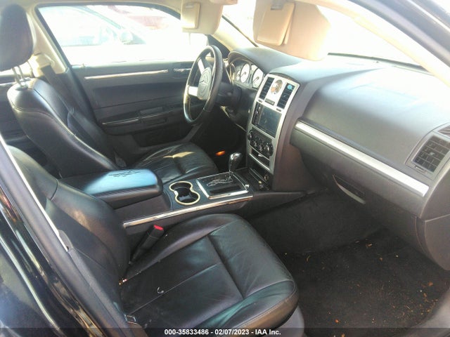 Chrysler 300 2010 2C3CA5CV4AH164318 Image 6