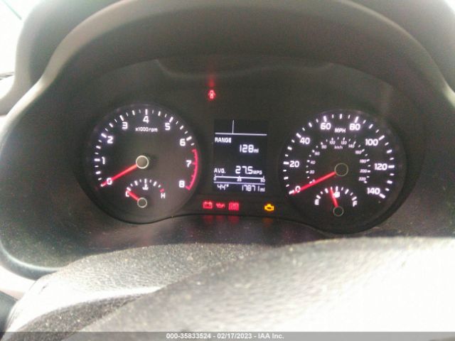 3KPA25AB8JE052710 KIA Rio 5-door Lx