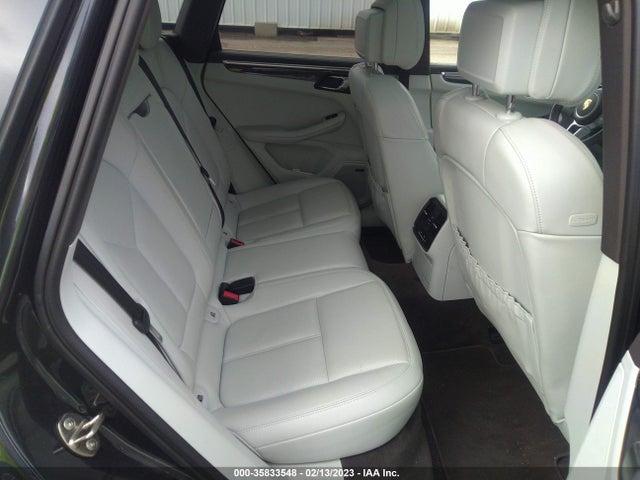 2017 Porsche Macan, VIN: WP1AB2A50HLB11063