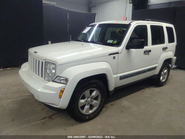 1J8GN28K09W544342 Jeep Liberty Sport