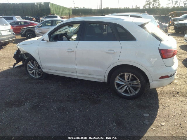 WA1EFCFS6GR000213 Audi Q3 Premium Plus