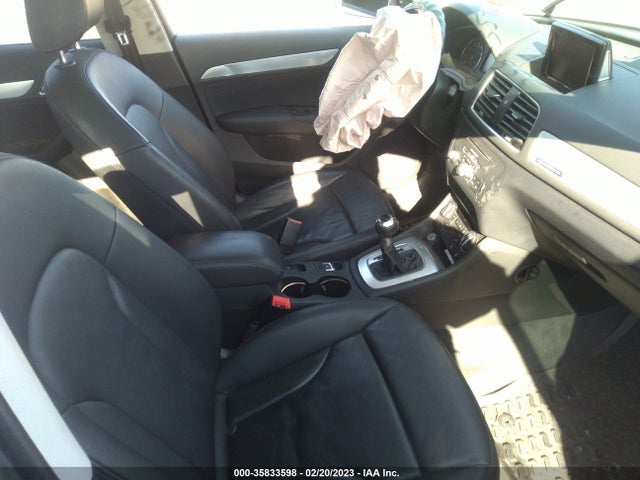 WA1EFCFS6GR000213 Audi Q3 Premium Plus