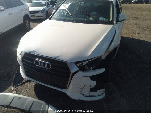WA1EFCFS6GR000213 Audi Q3 Premium Plus