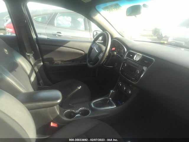 1C3CCBABXDN671009 Chrysler 200