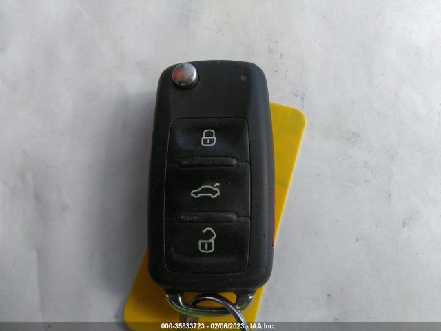Volkswagen Tiguan 2013 WVGBV7AXXDW558290 Image 3