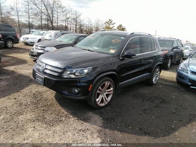 Volkswagen Tiguan 2013 WVGBV7AXXDW558290 Image 2
