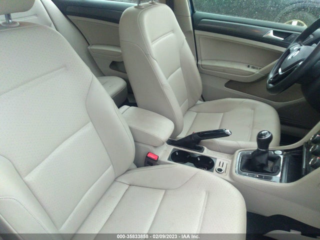 2018 Volkswagen Golf, VIN: 3VWB17AUXJM264256